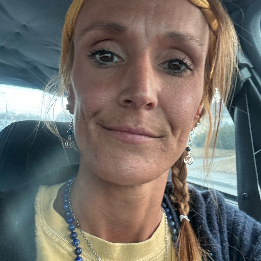 Meet your Posher, Kayla